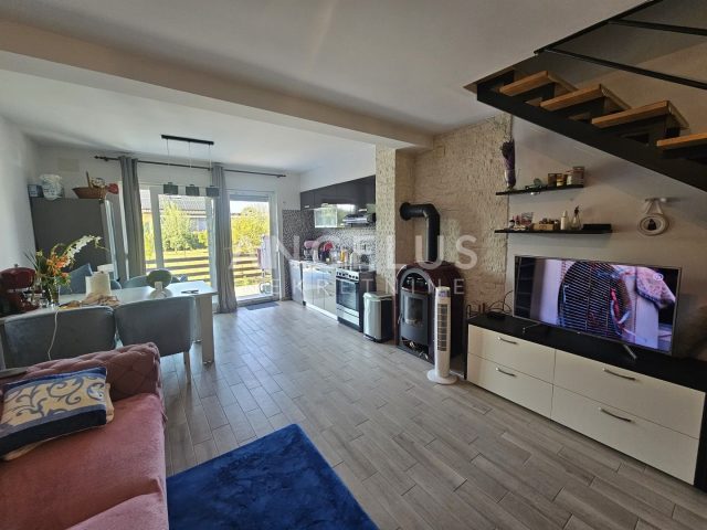Appartement à vendre 100 m² – Bistra
