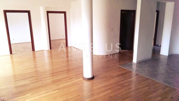 Komerční na prodej 120 m² – Črnomerec
