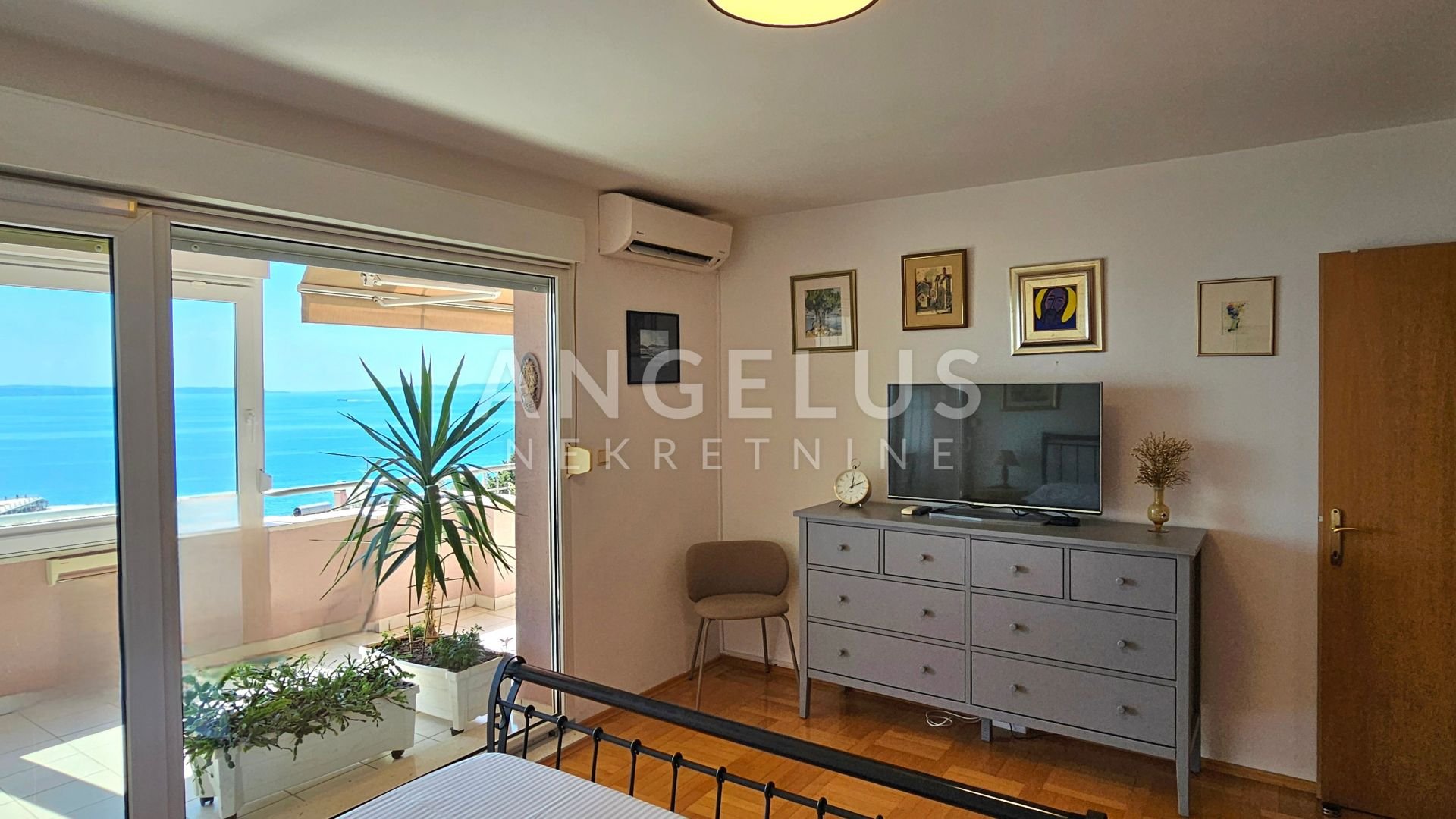 Flat For sale - Splitsko-dalmatinska Žnjan