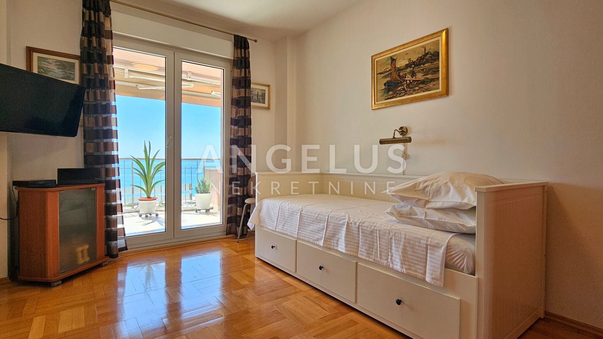 Flat For sale - Splitsko-dalmatinska Žnjan
