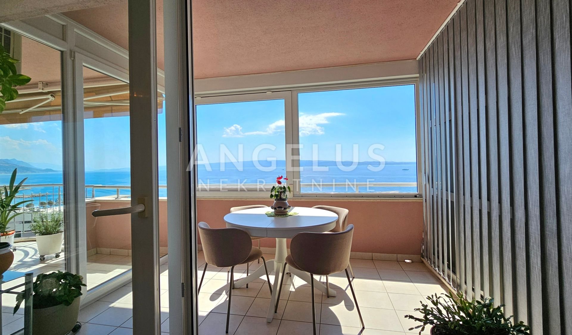 Flat For sale - Splitsko-dalmatinska Žnjan