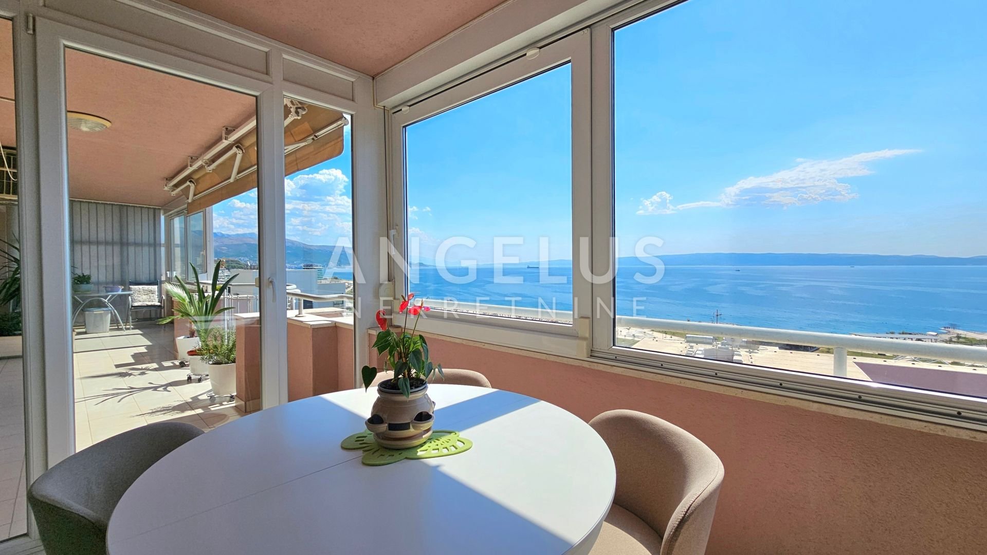 Flat For sale - Splitsko-dalmatinska Žnjan