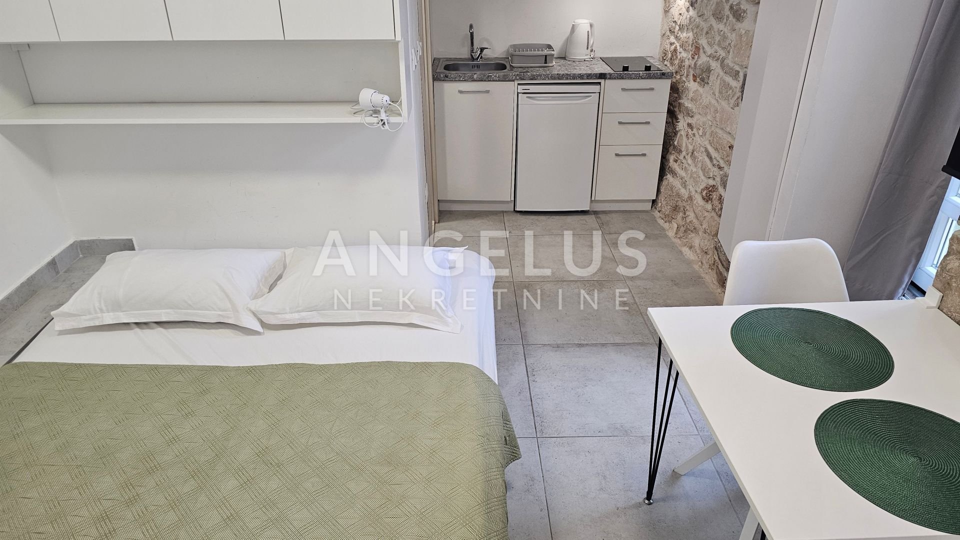 Appartement À louer - Splitsko-dalmatinska Varoš