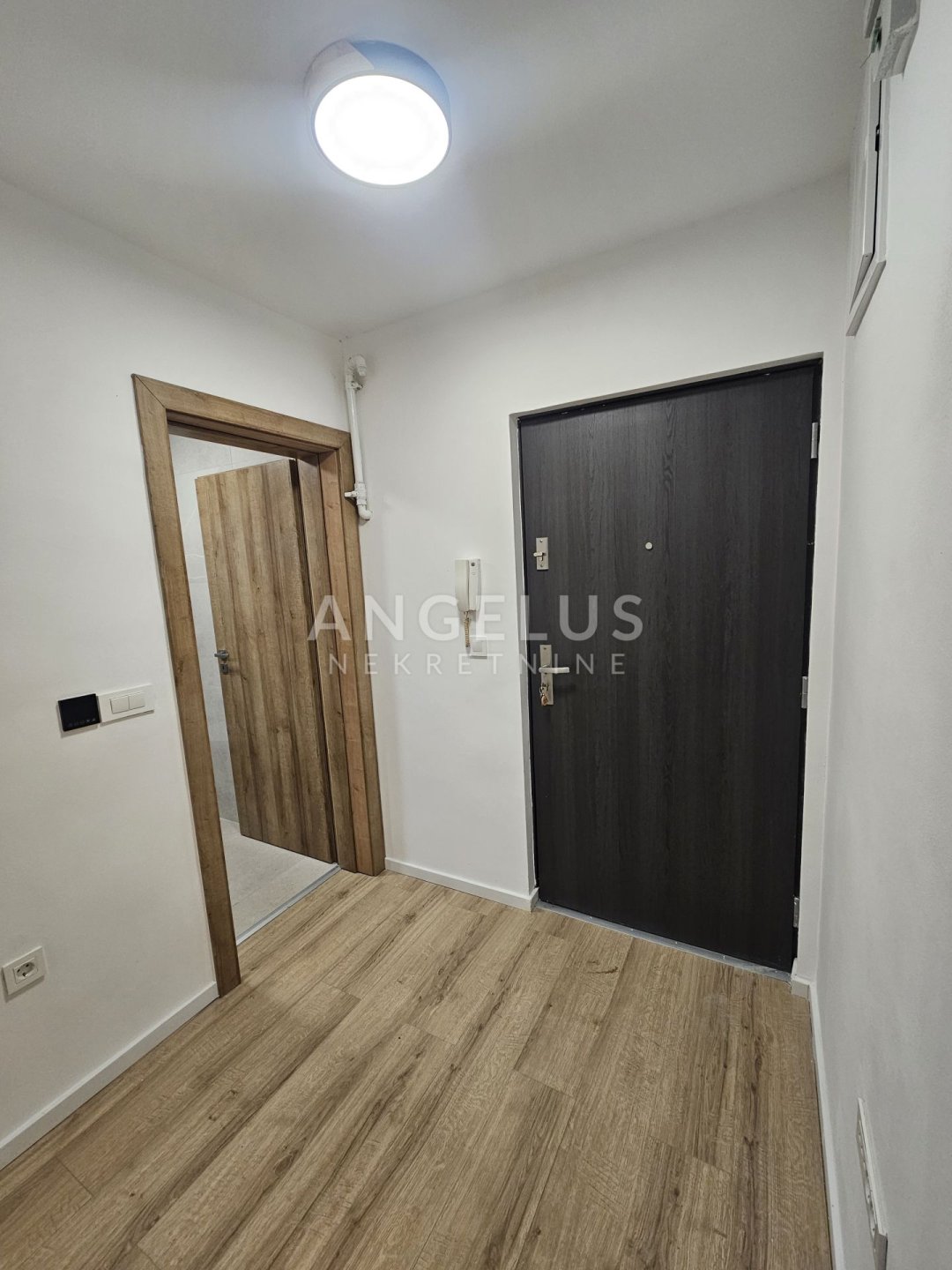 Apartma Naprodaj - Grad Zagreb Savica