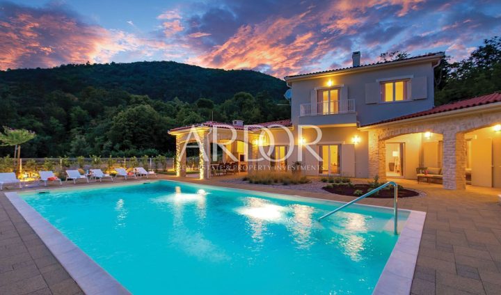 House for sale 400 m² – Opatija - Okolica