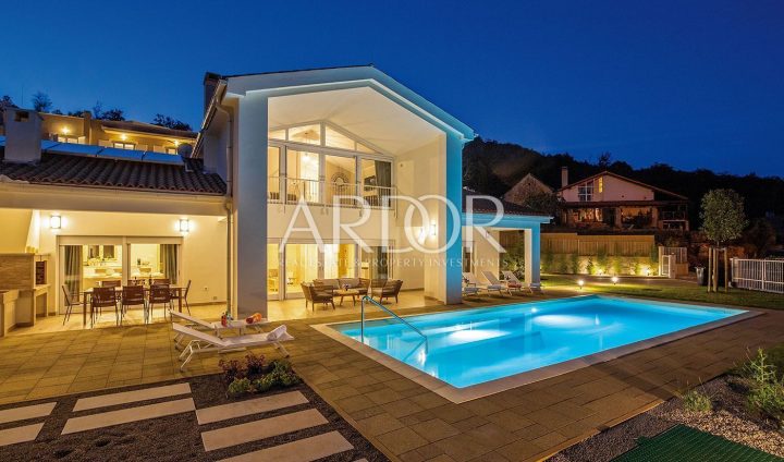 House for sale 400 m² – Opatija - Okolica