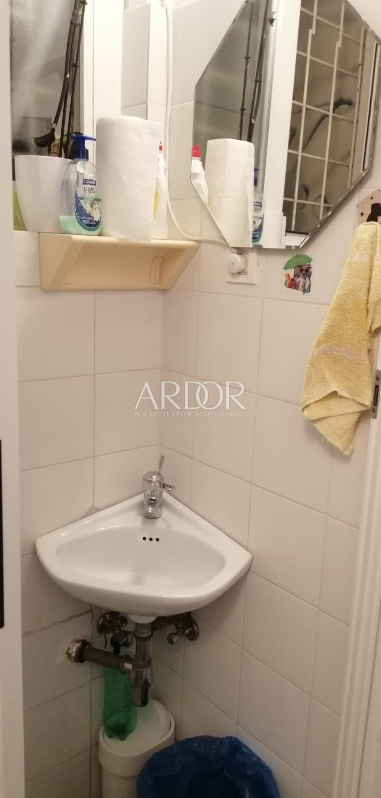 Poslovni prostori Naprodaj - Primorsko-goranska Stari Grad