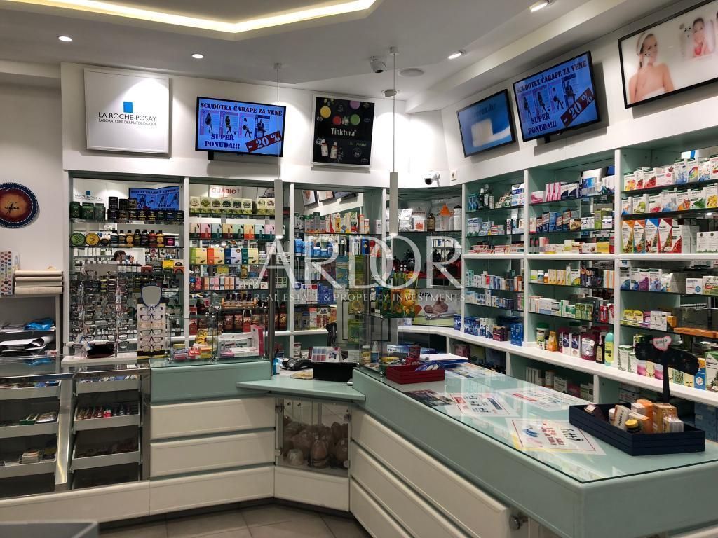 Poslovni prostor Na prodaju -  Stari Grad
