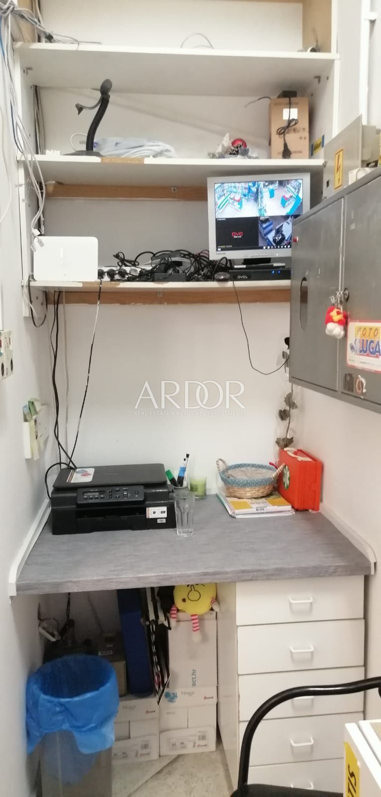 Poslovni prostor Na prodaju -  Stari Grad