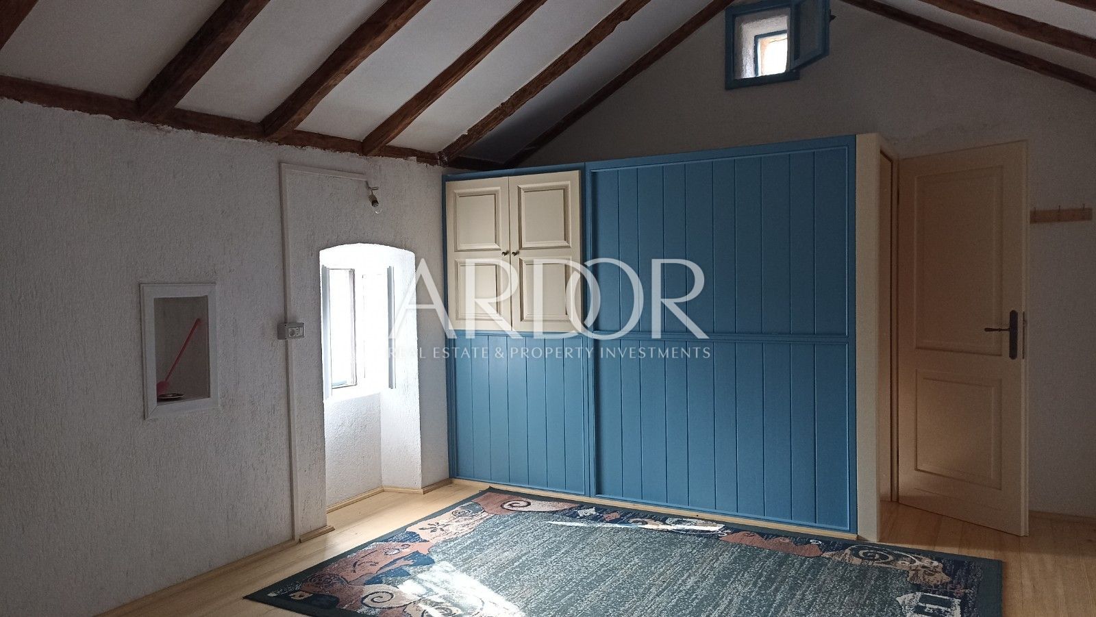 Casa In vendita -  Punta Križa