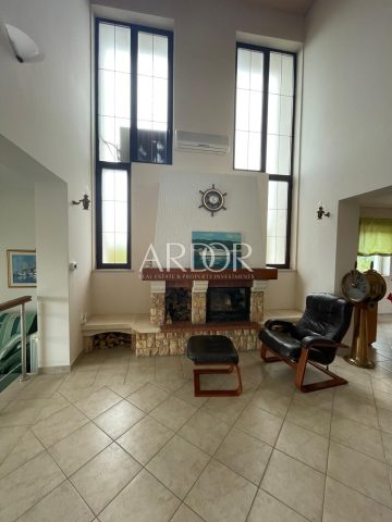 Apartmán na prodej 140 m² – Kostrena