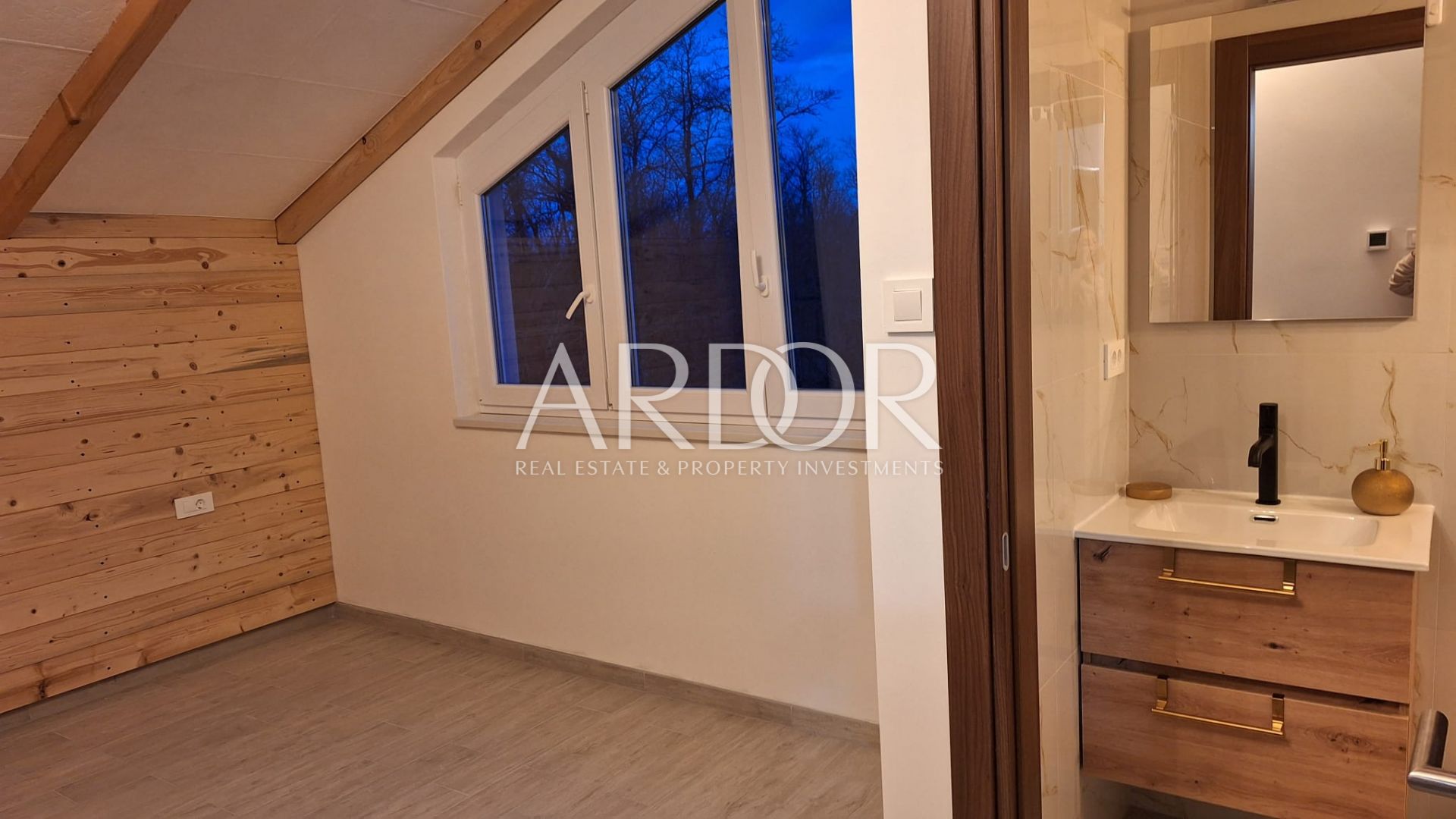 Apartment Zu verkaufen -  Brešca