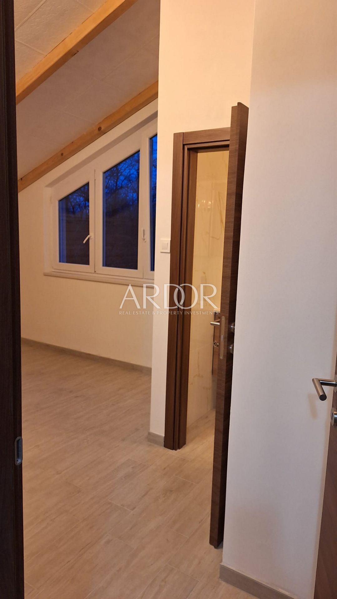 Apartment Zu verkaufen -  Brešca