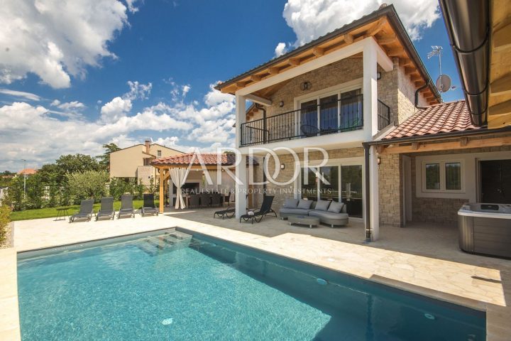 Dom na predaj 200 m² – Poreč