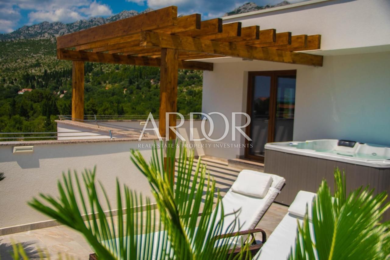 House For sale -  Seline