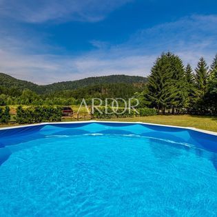 Haus Zu verkaufen - Karlovačka Jasenak