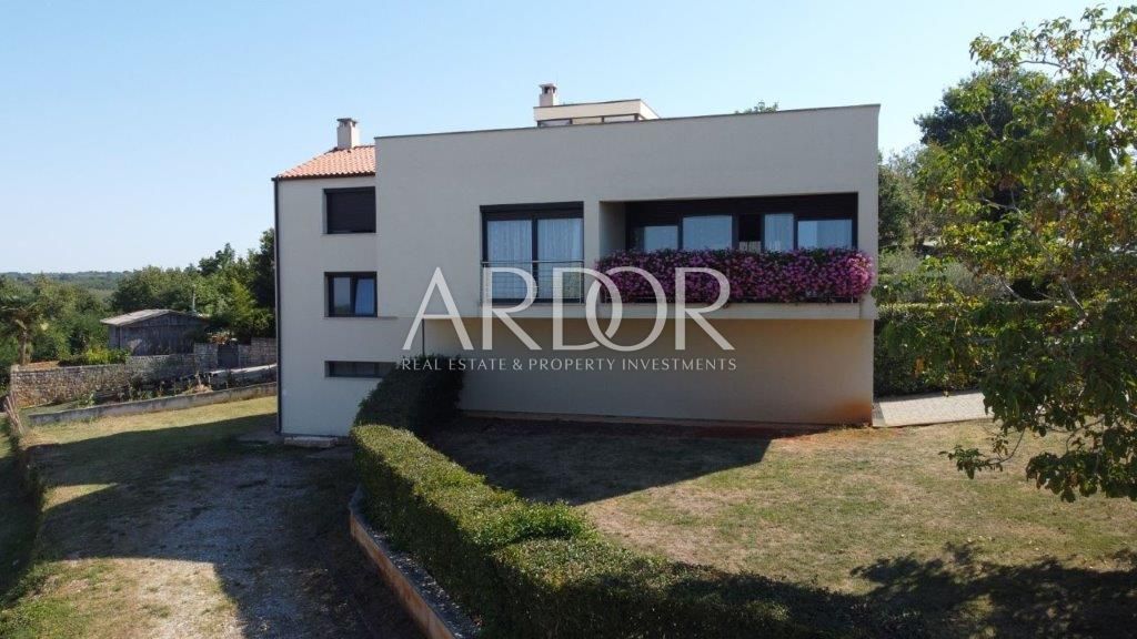 Casa In vendita - Poreč - foto 2/11