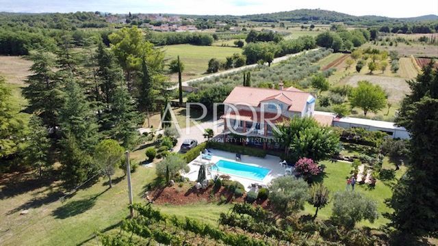 Casa In vendita - Poreč - foto 2/19