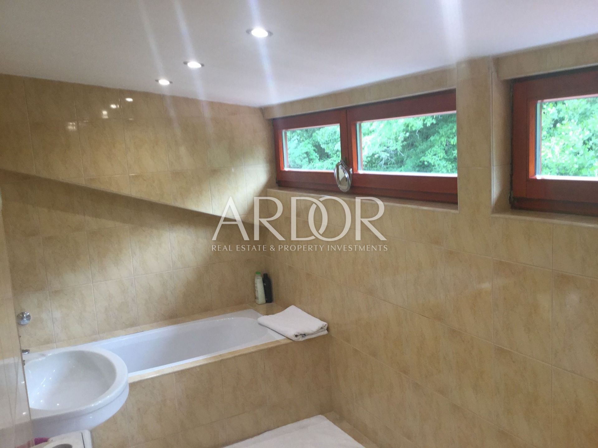 Apartma Naprodaj - Primorsko-goranska Opatija - Centar
