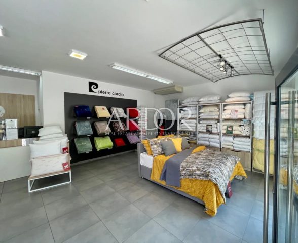 Business premises for sale 85 m² – Pula