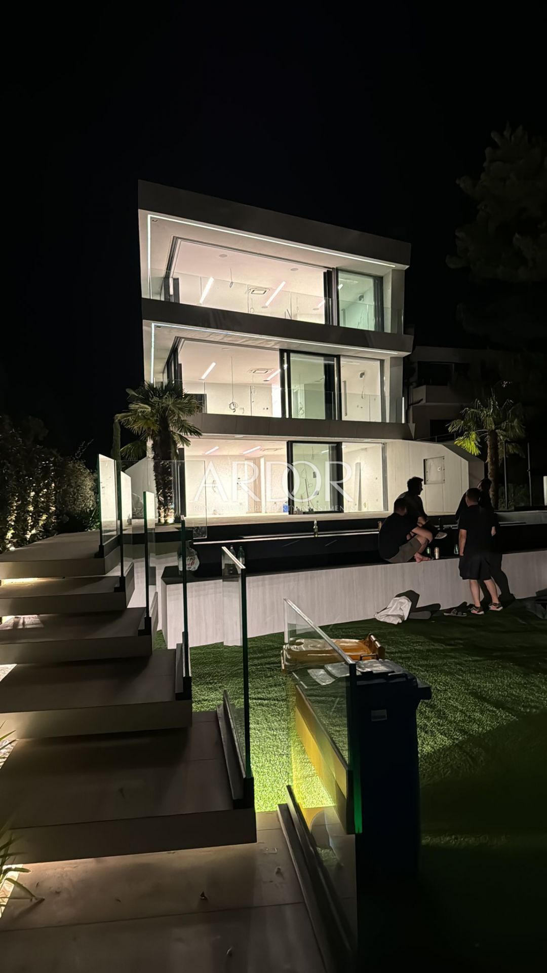 Haus Zu verkaufen -  Novalja