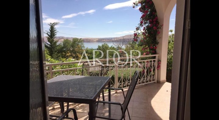 House for sale 350 m² – Karlobag
