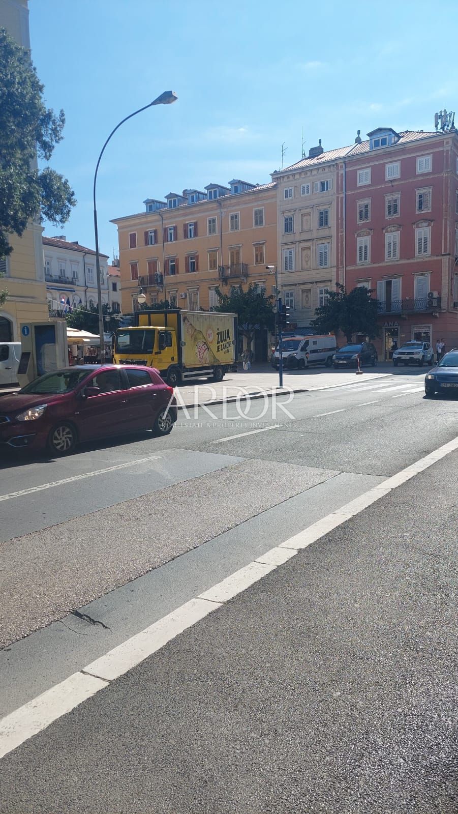 Business premises For sale - Primorsko-goranska Centar