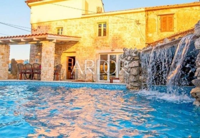 House for sale 120 m² – Vrbnik