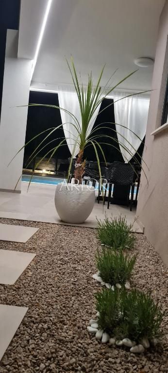 Kuća Na prodaju -  Krk