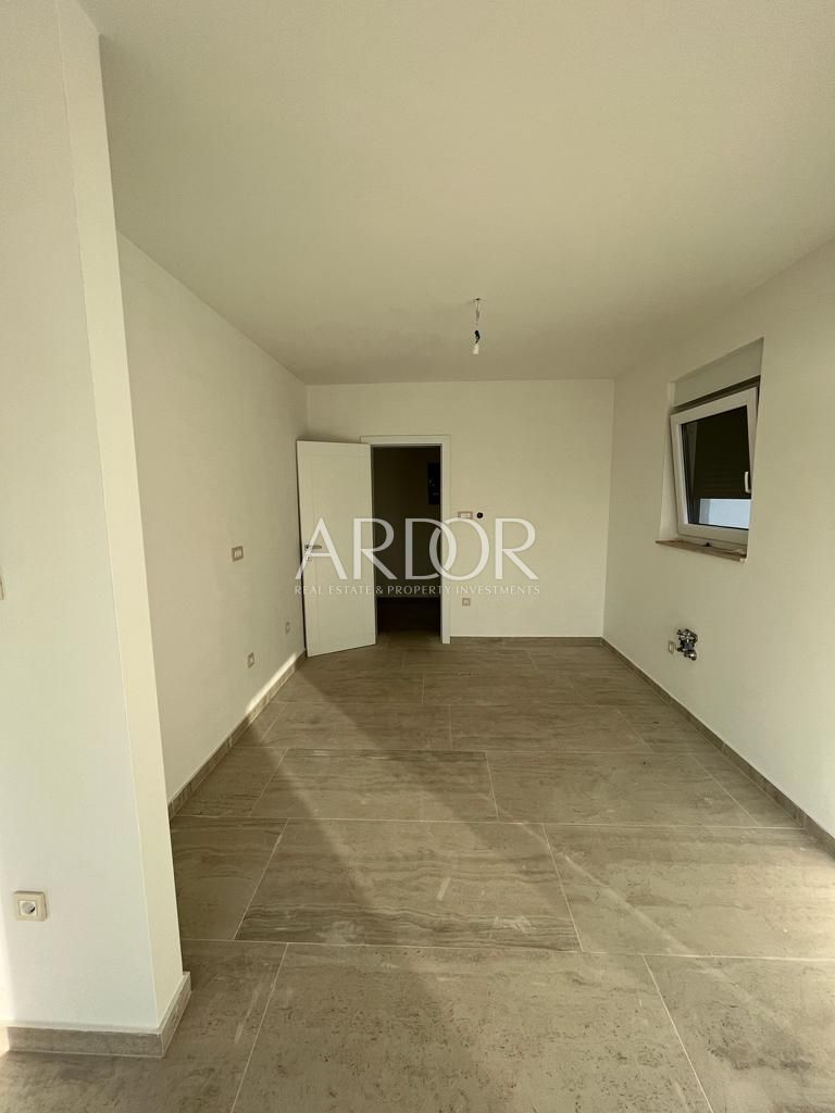 Flat For sale -  Podmurvice