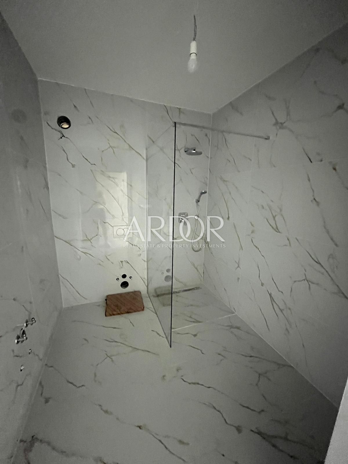 Flat For sale -  Podmurvice