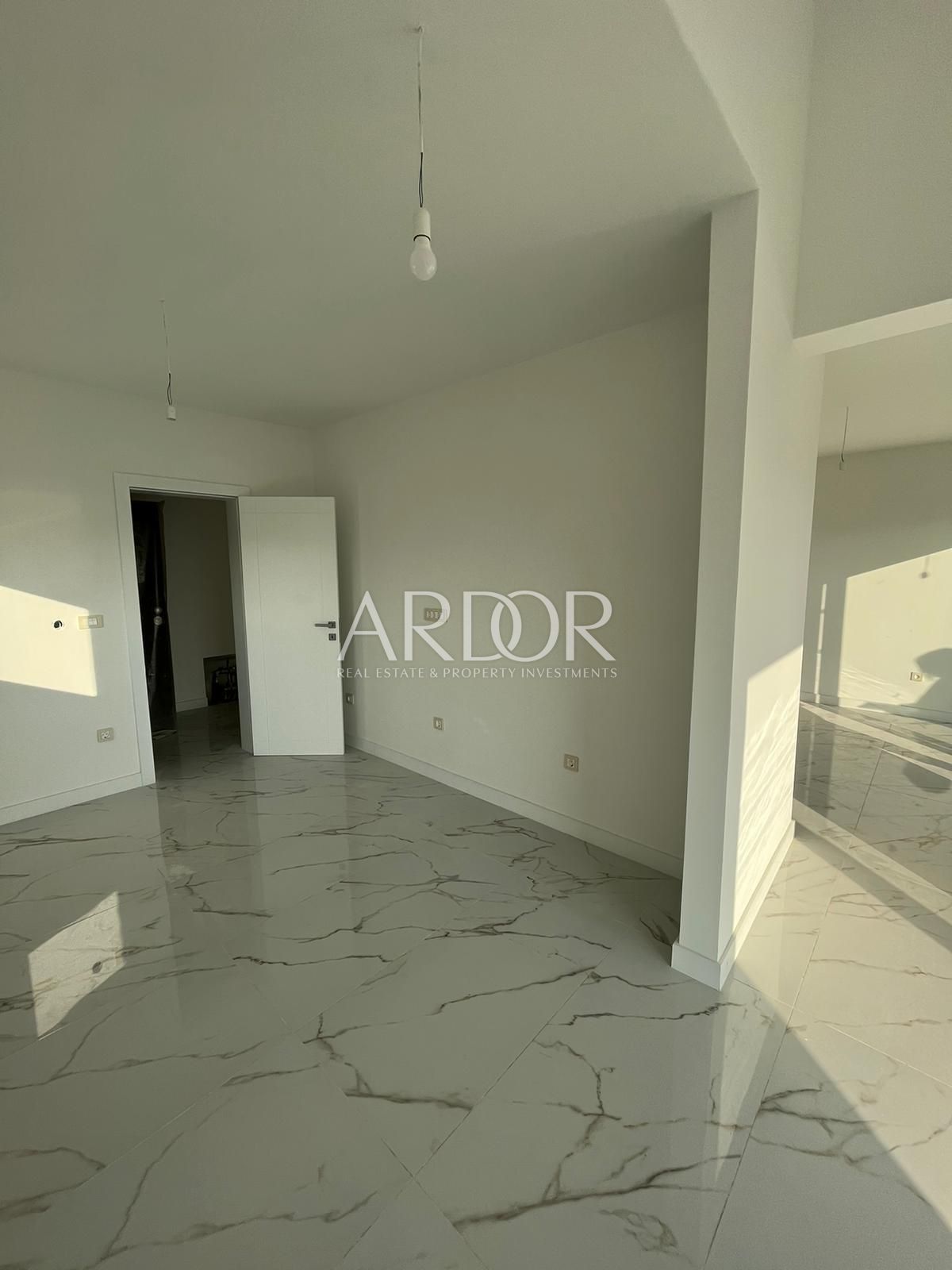 Flat For sale -  Podmurvice