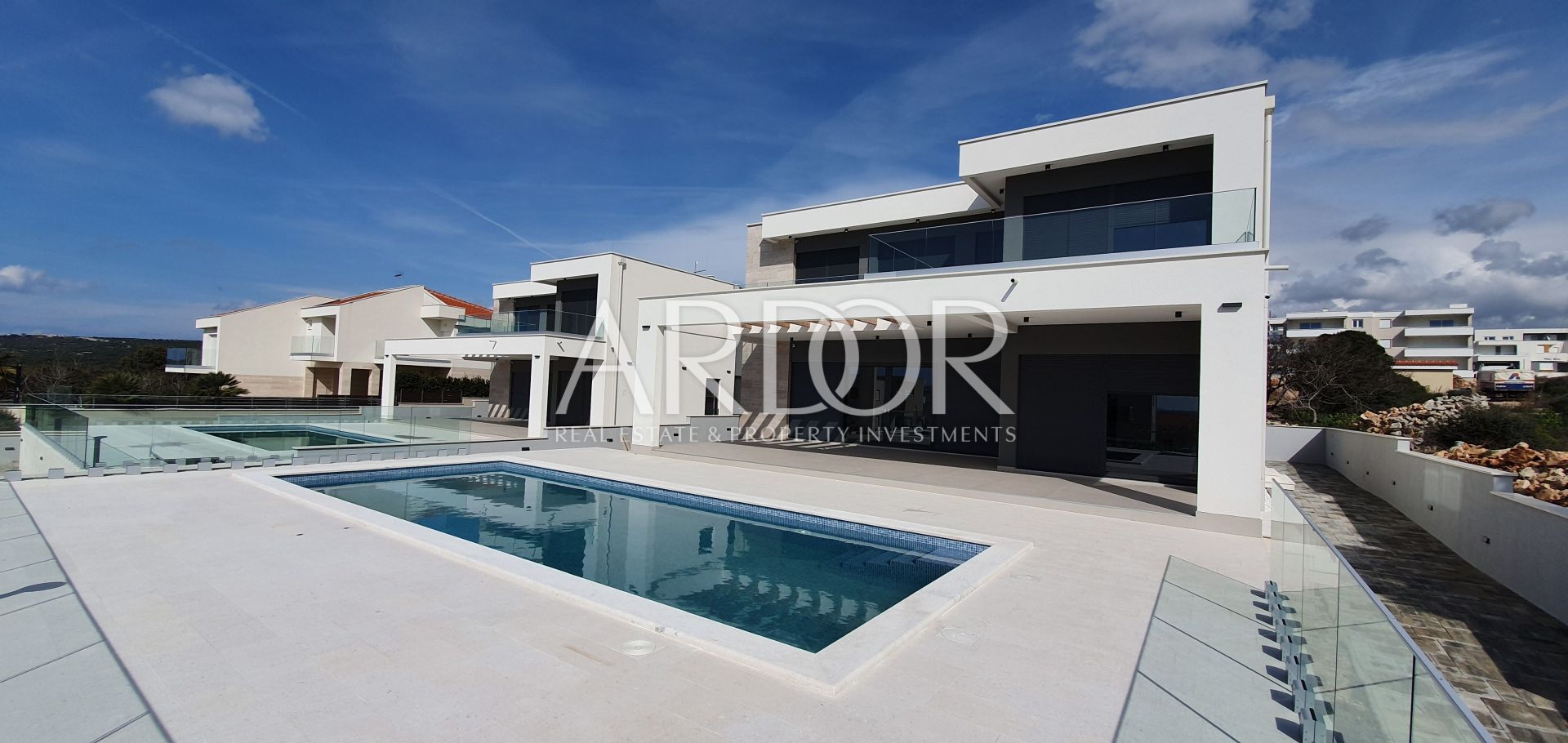 House For sale -  Novalja