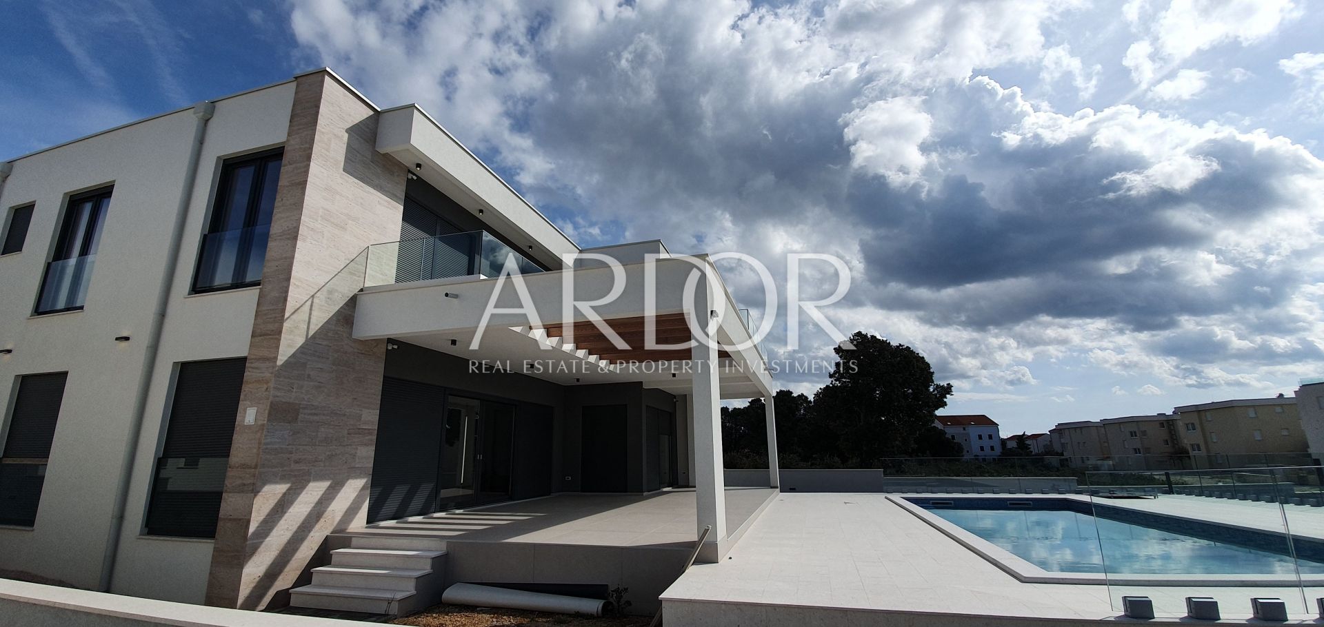 House For sale -  Novalja