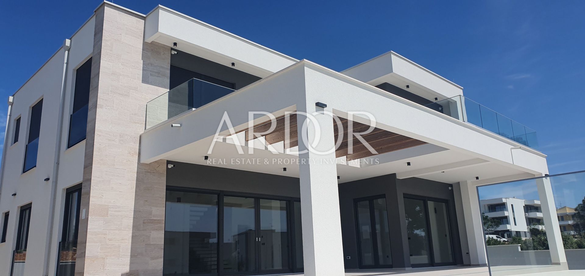 House For sale -  Novalja