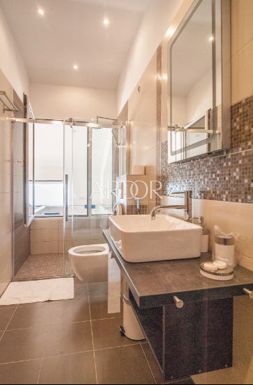 Apartma Na predaj -  Kostrena