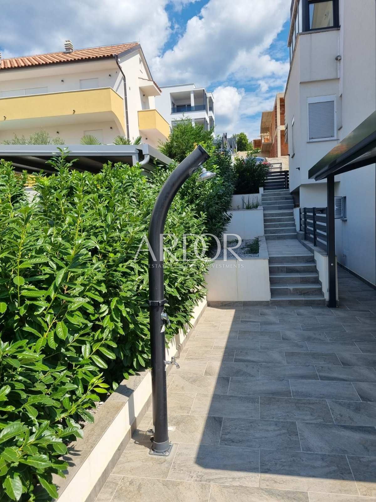 Stan Na prodaju -  Crikvenica