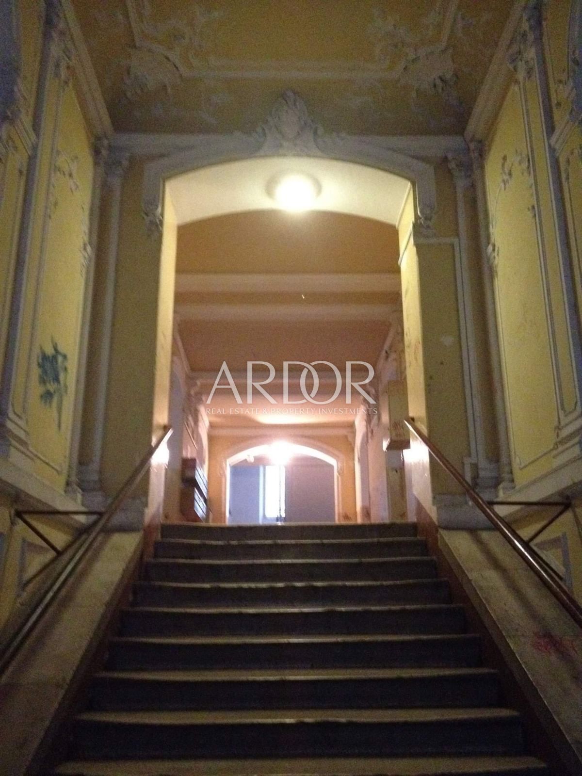 Poslovni prostori Naprodaj - Primorsko-goranska Centar