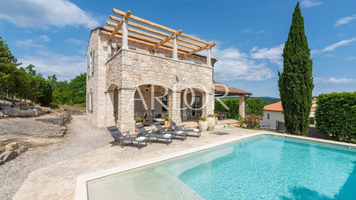 House for sale 210 m² – Buzet