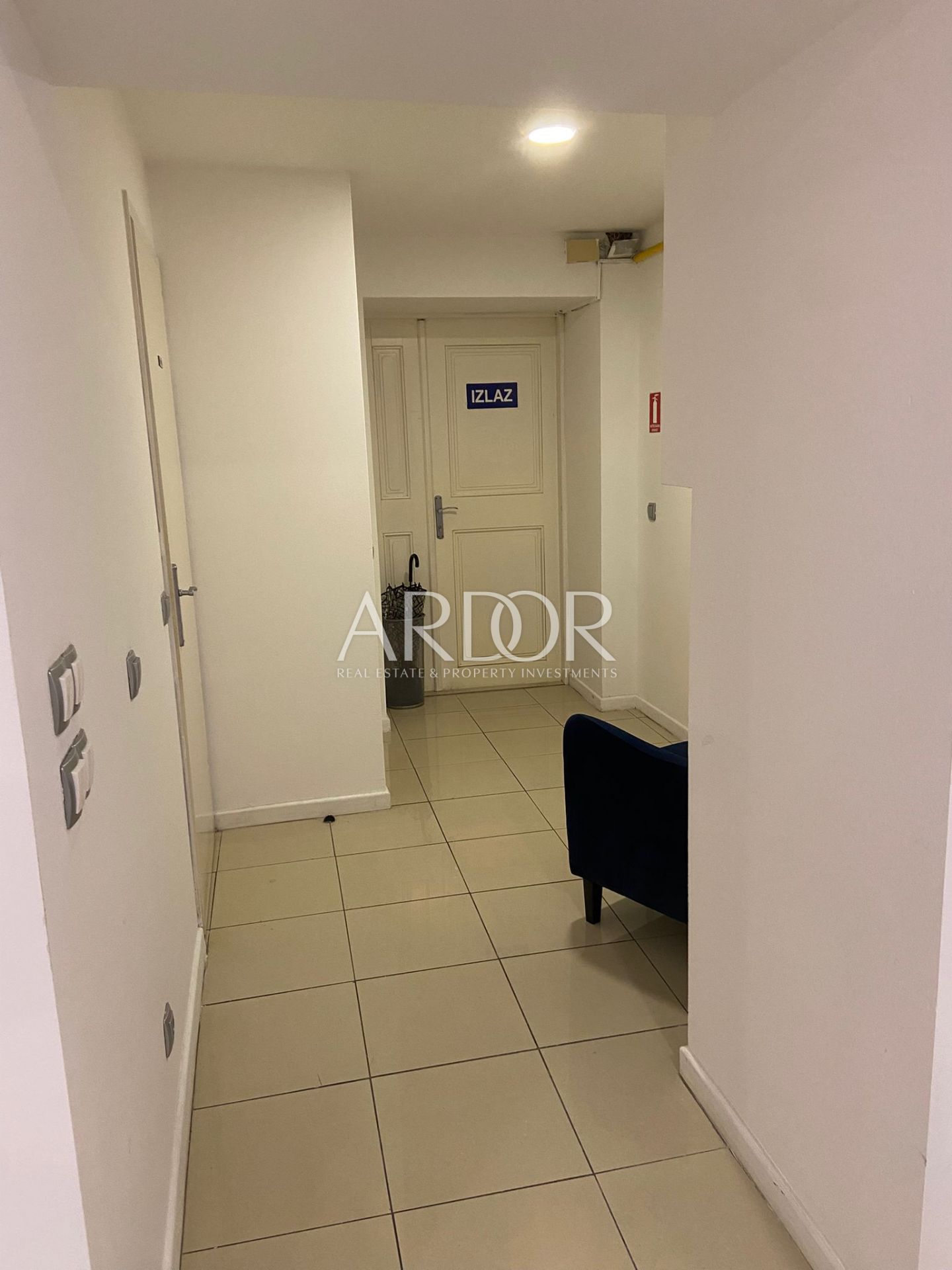 Business premises For sale - Primorsko-goranska Centar