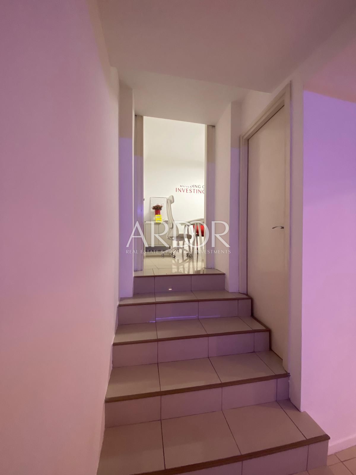 Business premises For sale - Primorsko-goranska Centar