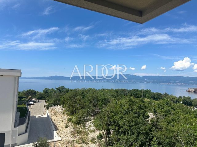 Apartmán na prodej 123 m² – Kostrena
