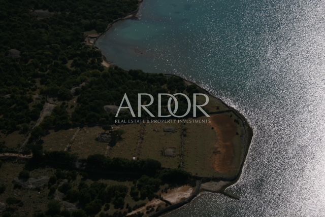Terreno In vendita -  Osor