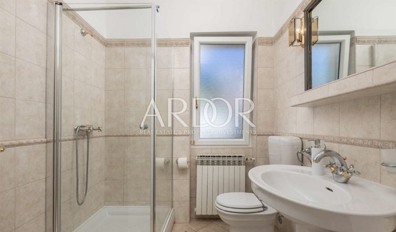 House For sale - Primorsko-goranska Ičići