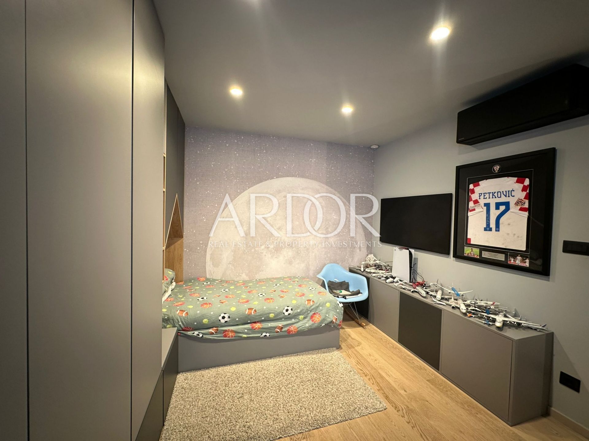 Flat For sale -  Marčeljeva Draga