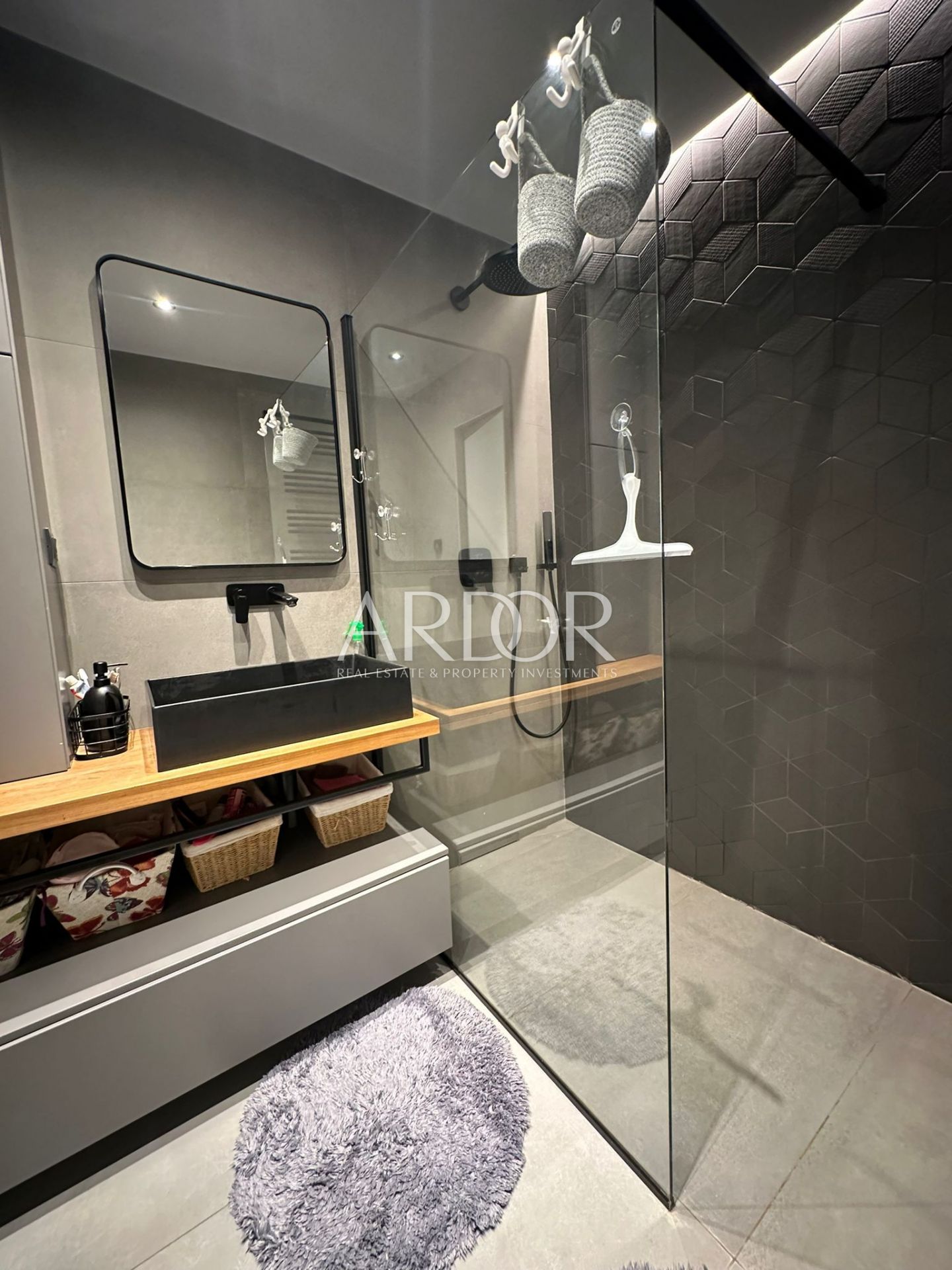 Flat For sale -  Marčeljeva Draga