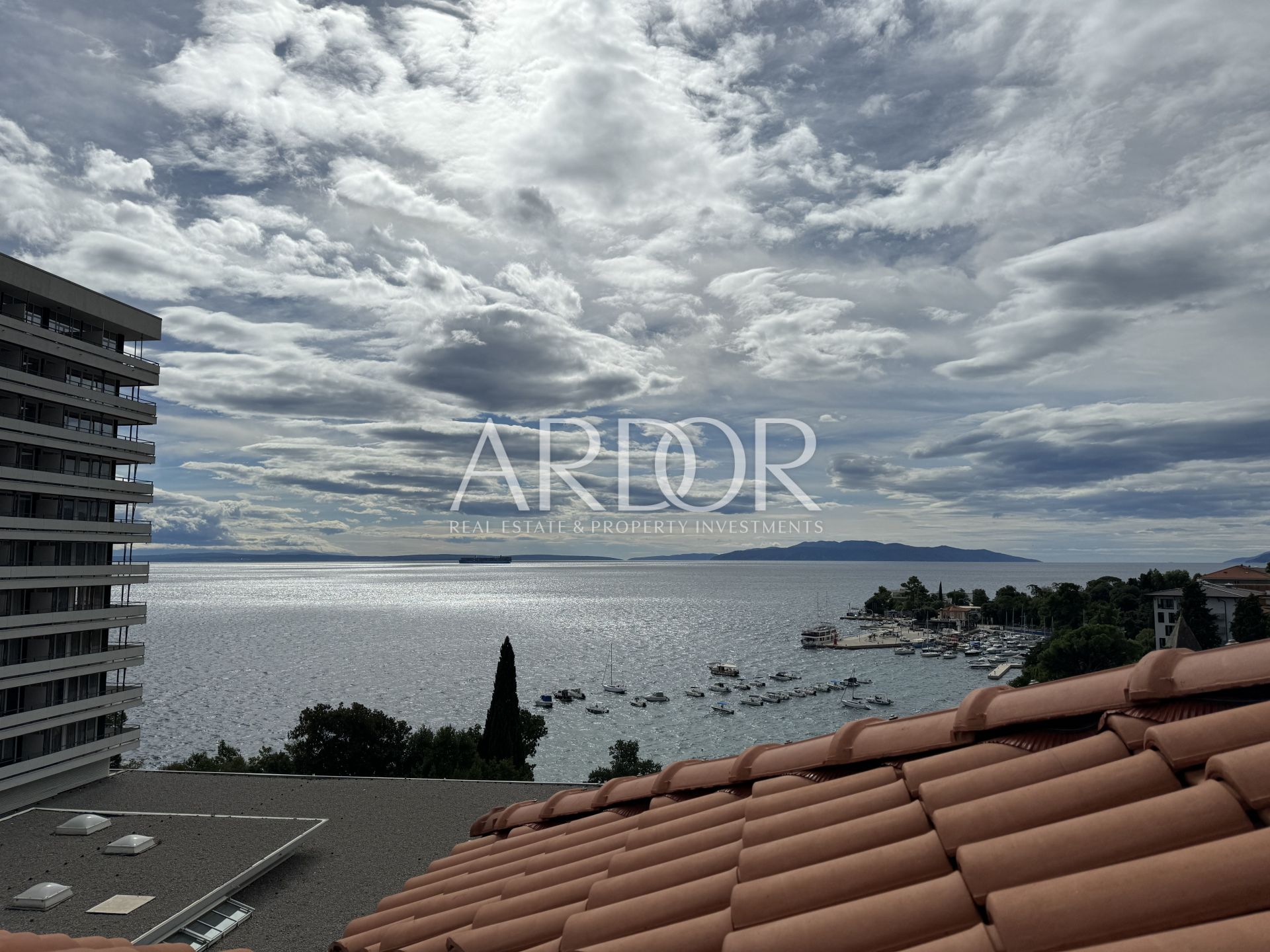 Appartement À vendre - Primorsko-goranska Opatija - Centar - foto 1/2