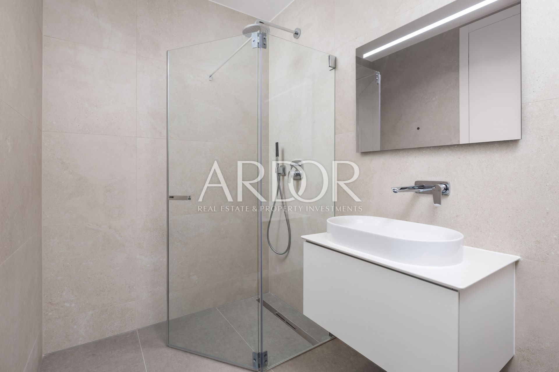 Apartma Naprodaj - Primorsko-goranska Opatija - Centar