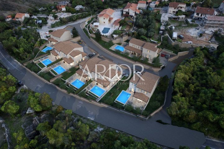 Pozemek na prodej 3982 m² – Dobrinj