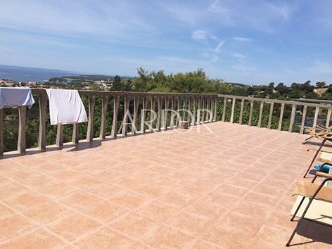 Maison À vendre -  Banjol